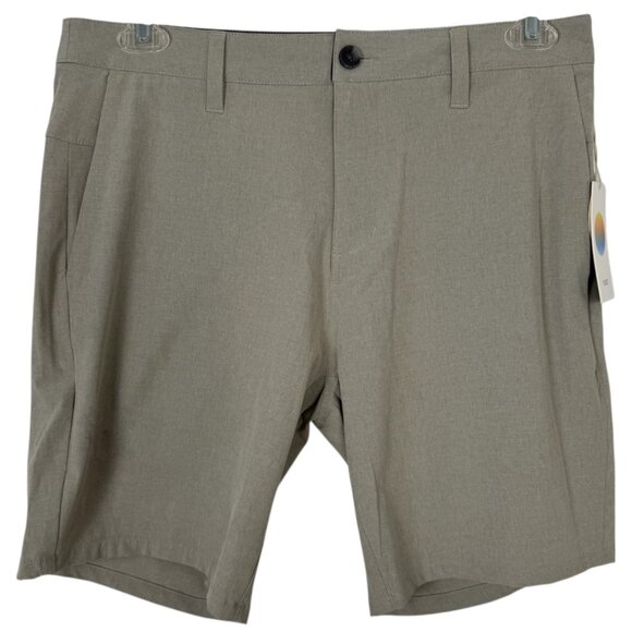 Vuori NEW Aim Shorts Khaki Men's 32 Performance Athletic Athleisure Preppy Golf - Picture 1 of 13